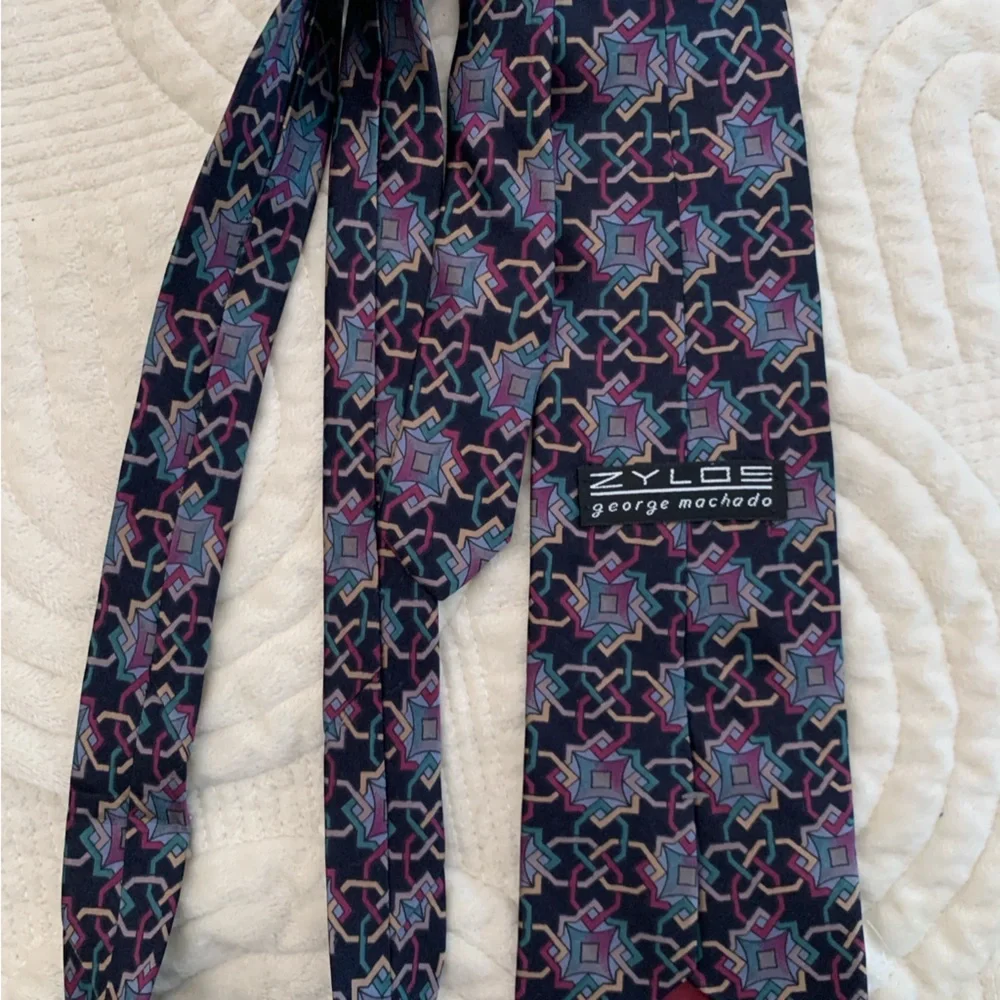 Zylos George Machado Italian Silk Navy Blue Patterned Tie